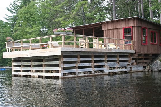 Leen's Lodge Dock